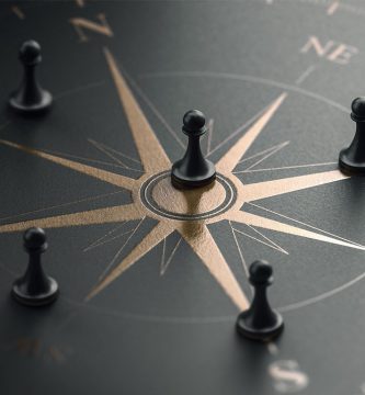 ¿Cuáles son las estrategias generales y las tácticas en las empresas?